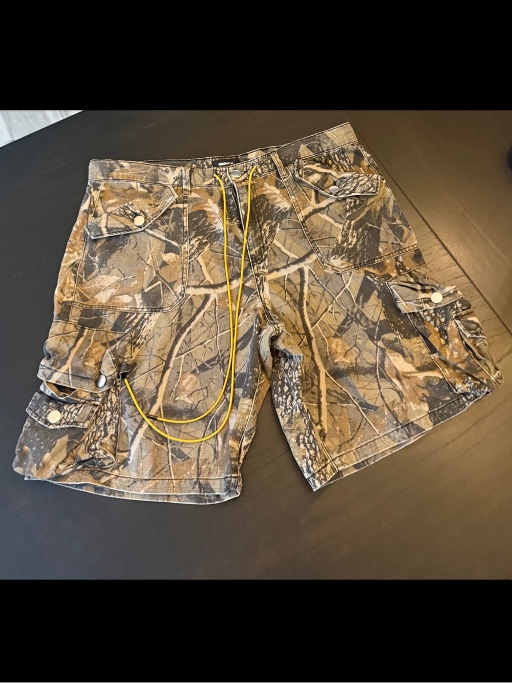 Fashion Nova Men’s Camo Cargo Shorts Size 36 Brown Green Utility Pockets
